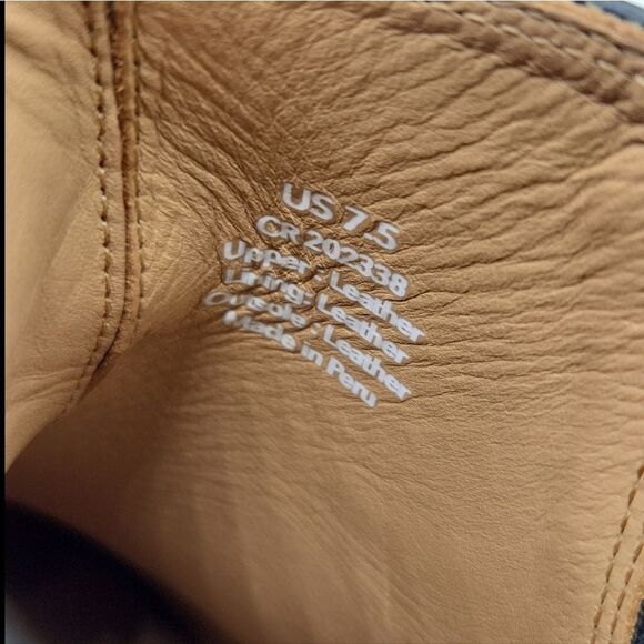 Nisolo Eva Everyday Chelsea Black Leather Ankle Boots - Picture 7 of 10